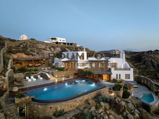 (For Sale) Residential Villa || Cyclades/Mykonos - 600 Sq.m, 10 Bedrooms, 4.000.000€ 